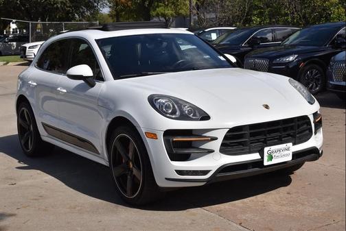 2015 Porsche Macan Turbo