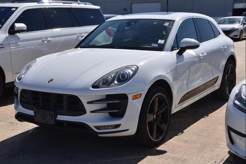 2015 Porsche Macan Turbo