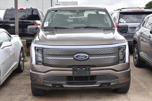 2023 Ford F-150 Lightning XLT