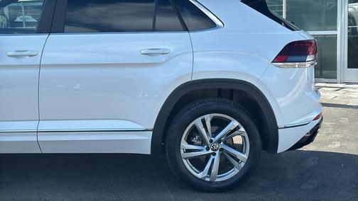 2024 Volkswagen Atlas Cross Sport 2.0T SEL R-Line