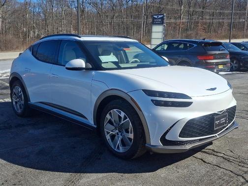 2025 Genesis GV60 Standard