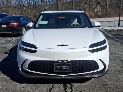 2025 Genesis GV60 Standard
