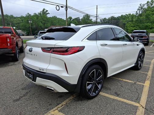 2022 INFINITI QX55 LUXE