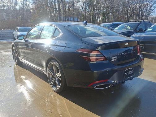 2025 Genesis G70 2.5T