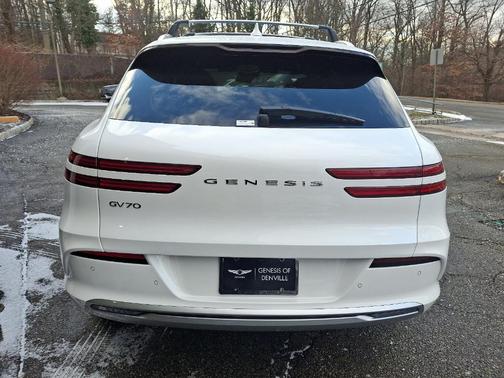 2025 Genesis Electrified GV70 Advanced
