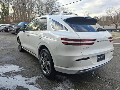 2025 Genesis Electrified GV70 Advanced