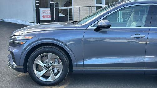 2026 Genesis GV70 2.5T Select