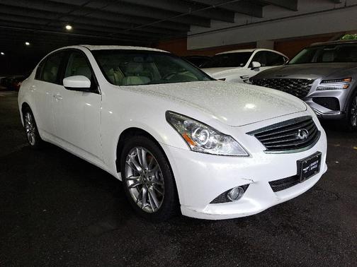 2013 INFINITI G37x Base