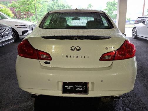 2013 INFINITI G37x Base
