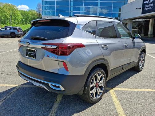 2021 Kia Seltos S