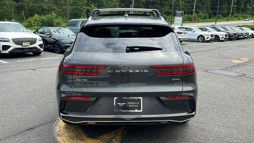 2026 Genesis GV70 2.5T Select