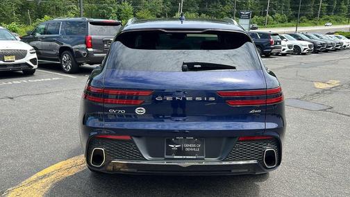2025 Genesis GV70 2.5T