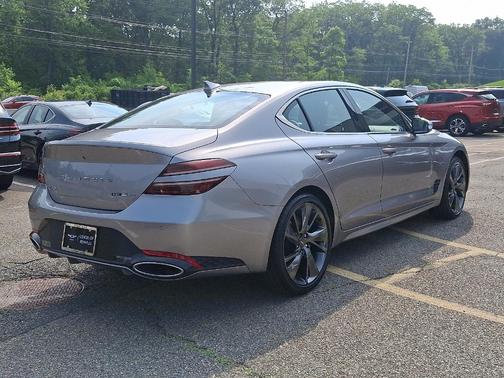 2022 Genesis G70 3.3T