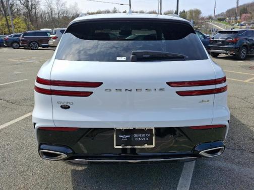 2026 Genesis GV70 2.5T