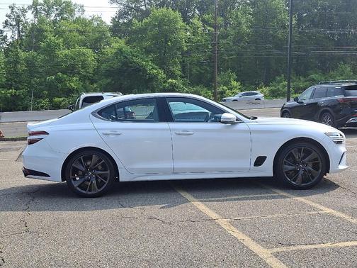 2022 Genesis G70 3.3T