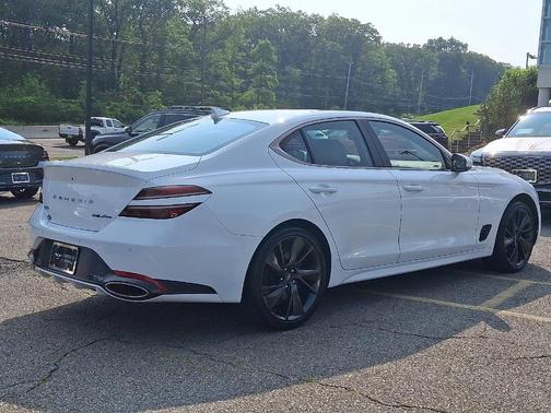 2022 Genesis G70 3.3T