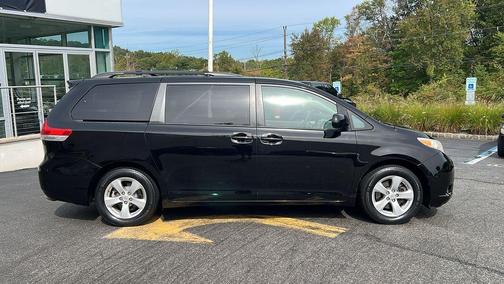 2013 Toyota Sienna LE