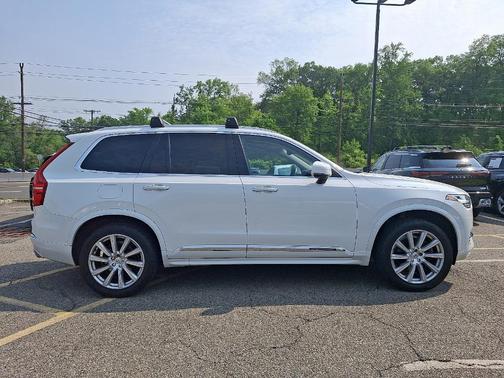 2019 Volvo XC90 T6 Inscription