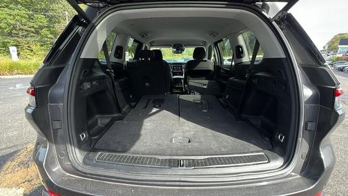 2022 Jeep Grand Cherokee L Laredo