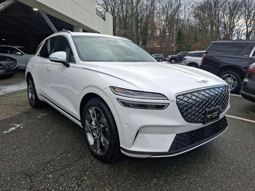 2025 Genesis Electrified GV70 Advanced