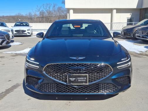 2025 Genesis G70 2.5T