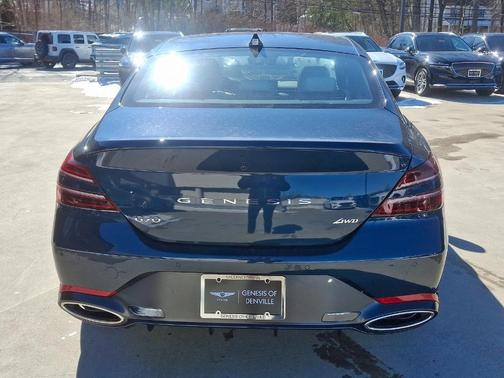 2025 Genesis G70 2.5T