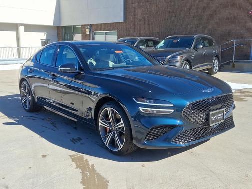 2025 Genesis G70 2.5T