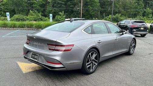 2025 Genesis G80 2.5T