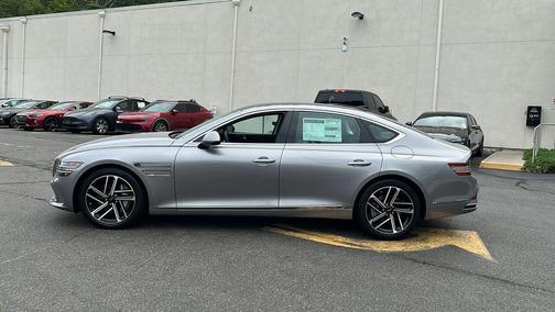 2025 Genesis G80 2.5T