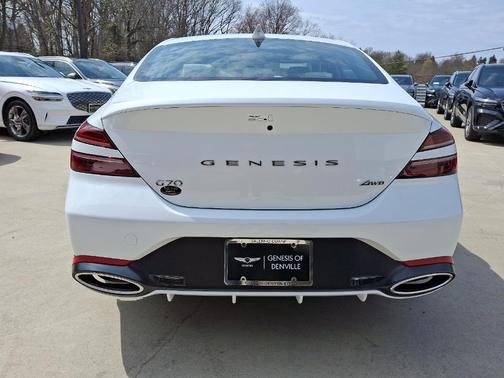 2025 Genesis G70 2.5T