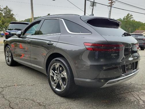 2025 Genesis Electrified GV70 Advanced