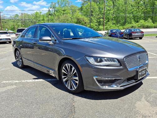 2017 Lincoln MKZ Select