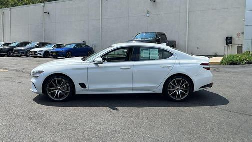 2025 Genesis G70 2.5T