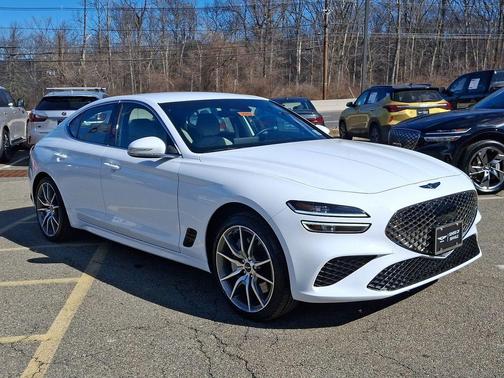 2025 Genesis G70 2.5T