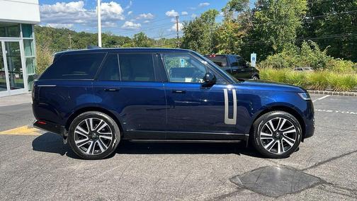2023 Land Rover Range Rover P530 SE