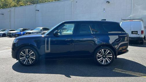2023 Land Rover Range Rover P530 SE