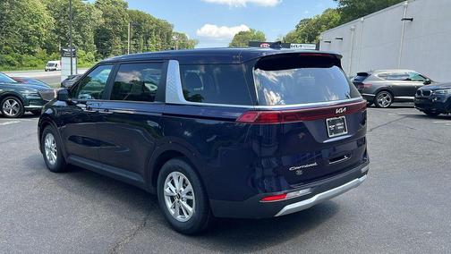 2022 Kia Carnival LXS