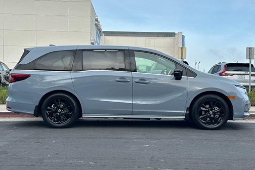 2024 Honda Odyssey 