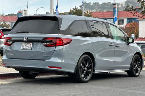 2024 Honda Odyssey 