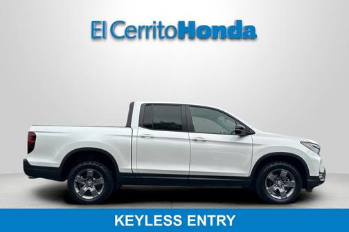 Platinum White Pearl 2024 Honda Ridgeline