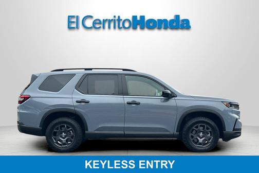 Sonic Gray Pearl 2025 Honda Pilot