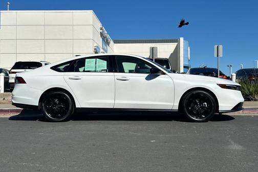 Platinum White Pearl 2025 Honda Accord