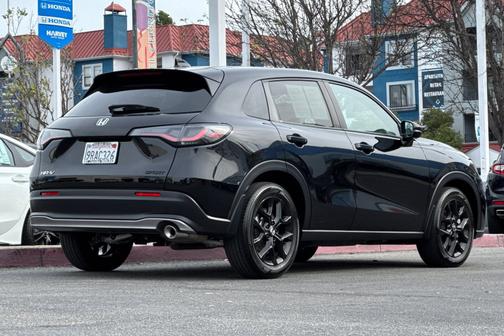 Crystal Black Pearl 2025 Honda HR-V
