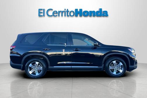 Crystal Black Pearl 2025 Honda Pilot