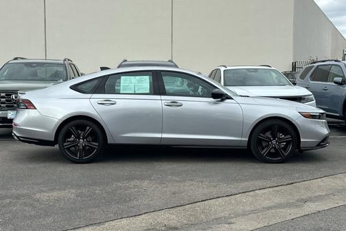 2025 Honda Accord Hybrid 