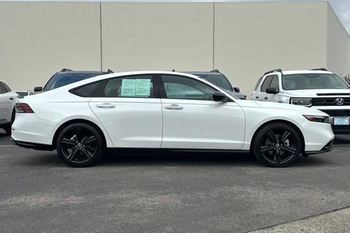 2024 Honda Accord Hybrid 