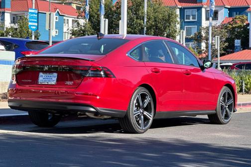 2025 Honda Accord Hybrid 