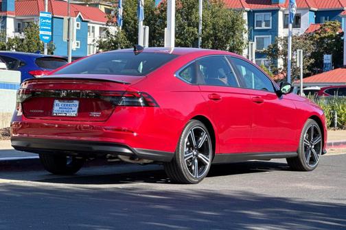 2025 Honda Accord Hybrid 