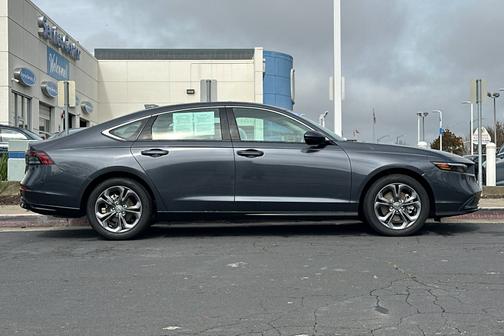 2025 Honda Accord Hybrid 