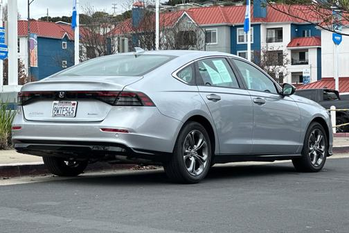 2025 Honda Accord Hybrid 